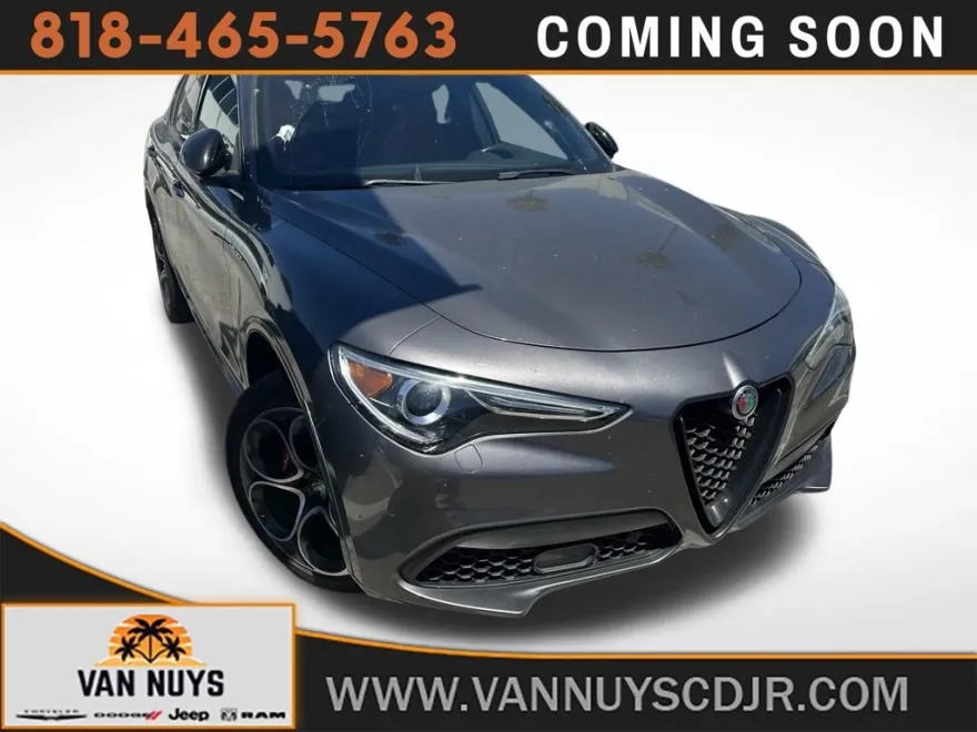 2022 Alfa Romeo Stelvio Ti photo 1