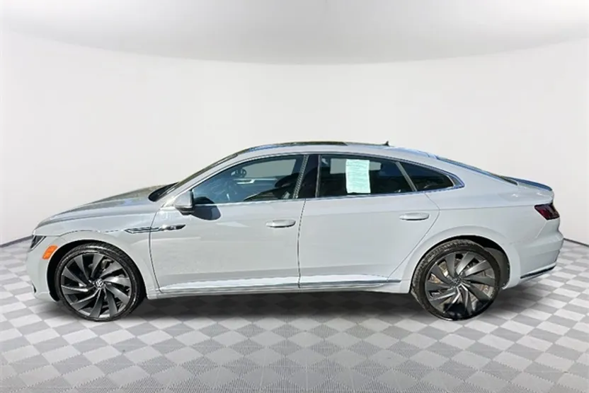 2023 Volkswagen Arteon SE R-Line photo 1