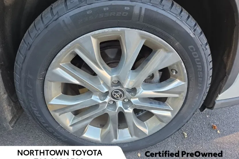 2023 Toyota Highlander Hybrid Limited photo 1