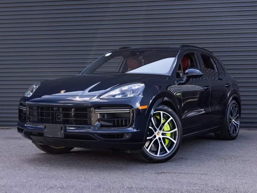 2021 Porsche Cayenne Turbo S E-Hybrid photo 1