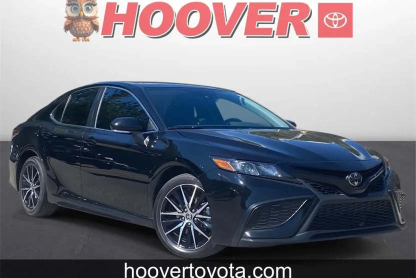 2024 Toyota Camry SE photo 1