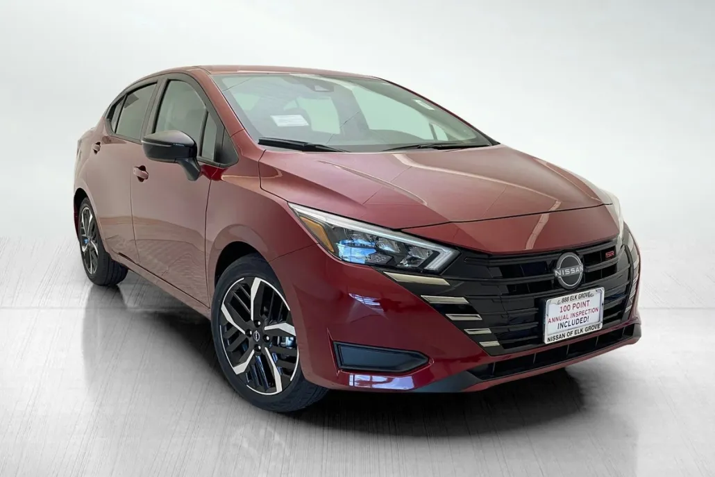 2025 Nissan Versa SR photo 1
