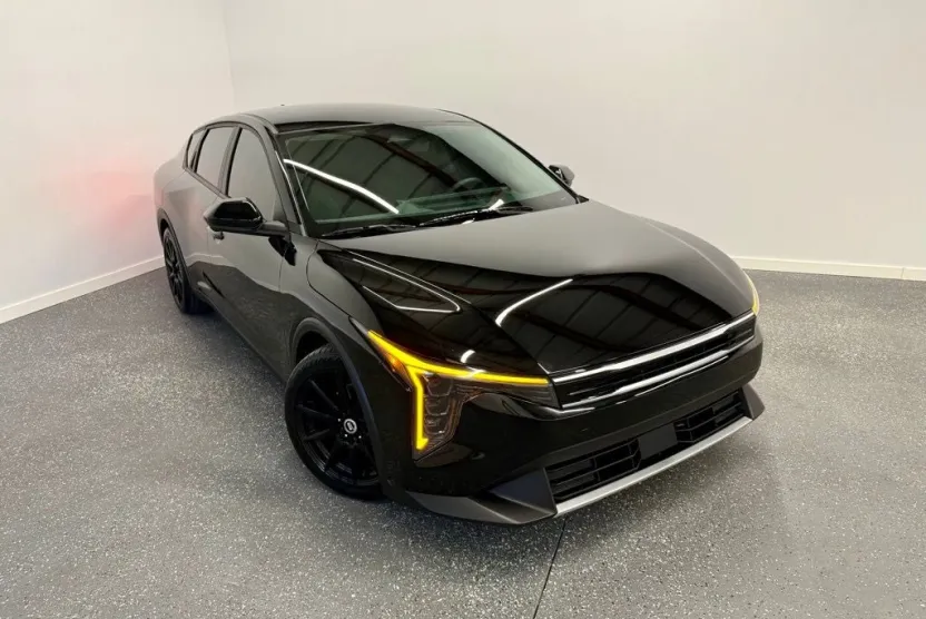 2025 Kia K4 EX photo 1