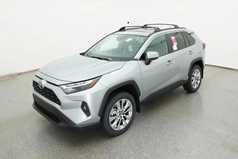 2025 Toyota RAV4 XLE Premium photo 1