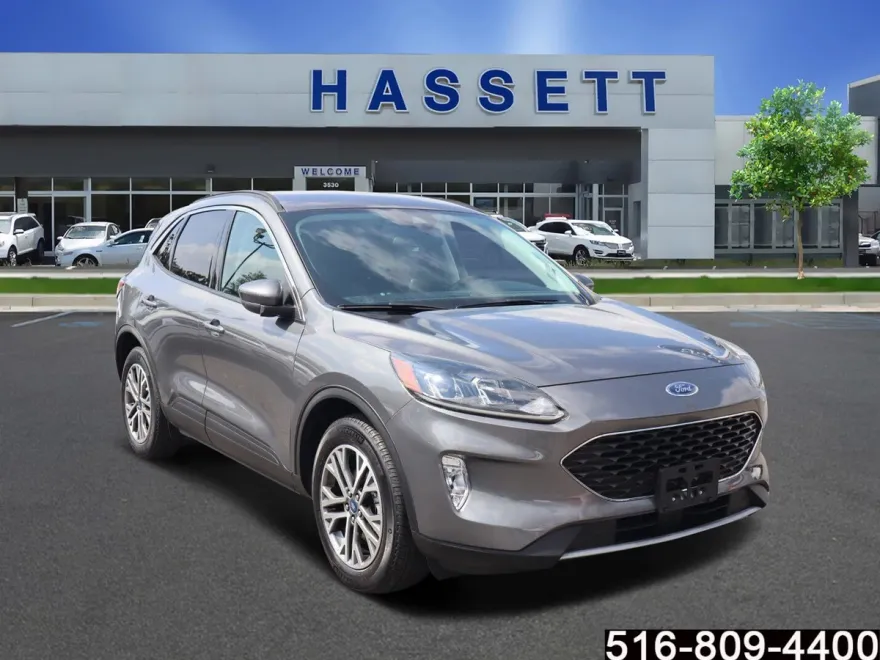 2022 Ford Escape SEL photo 1