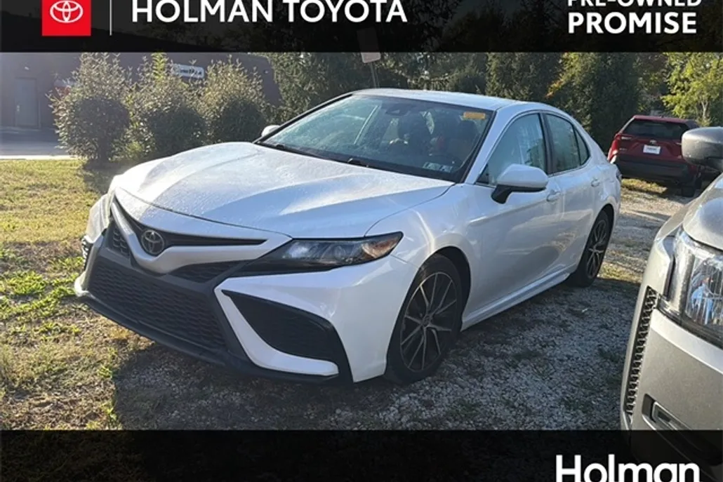 2021 Toyota Camry SE photo 1