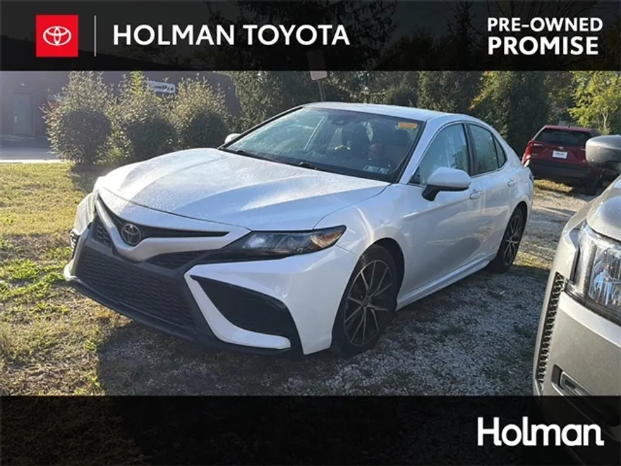 2021 Toyota Camry SE photo 1