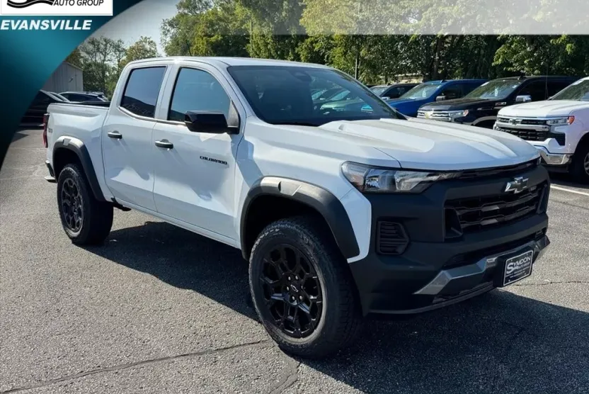 2026 Chevrolet Colorado Trail Boss photo 1