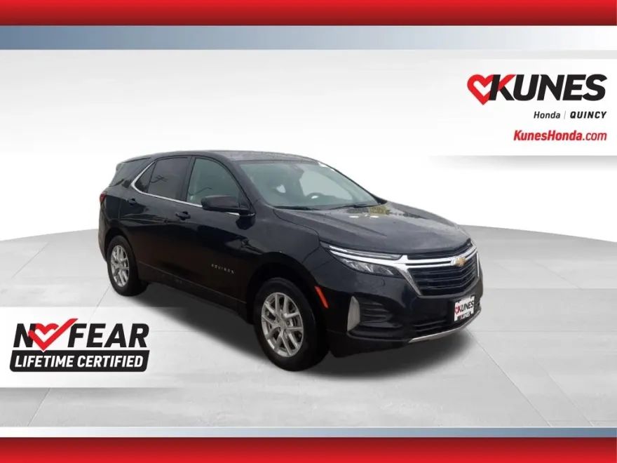2024 Chevrolet Equinox LT photo 1