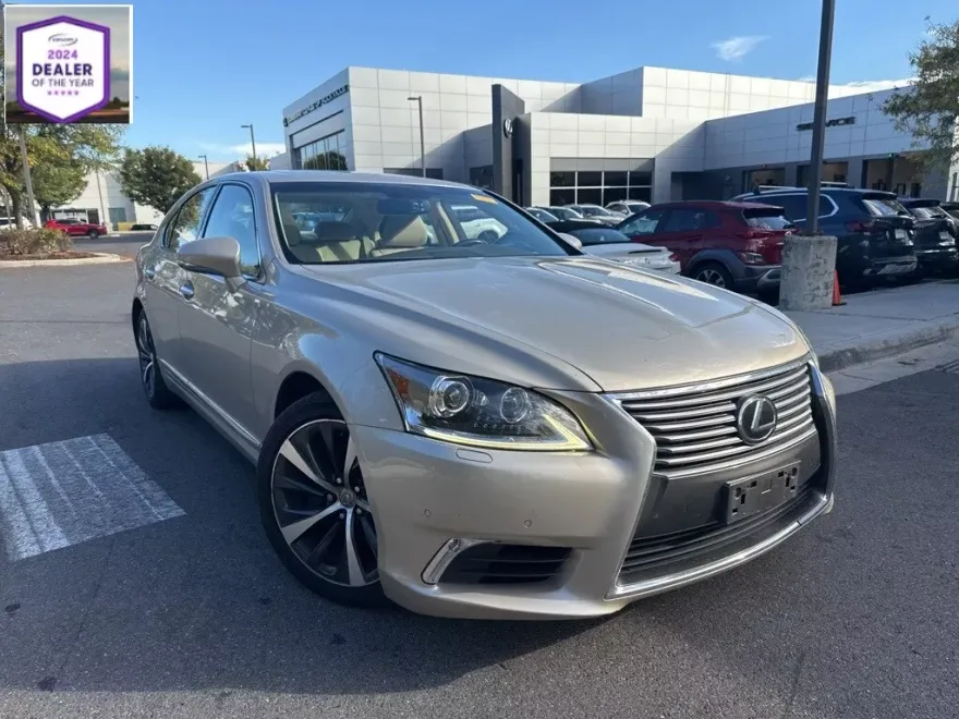 2017 Lexus LS 460 photo 1