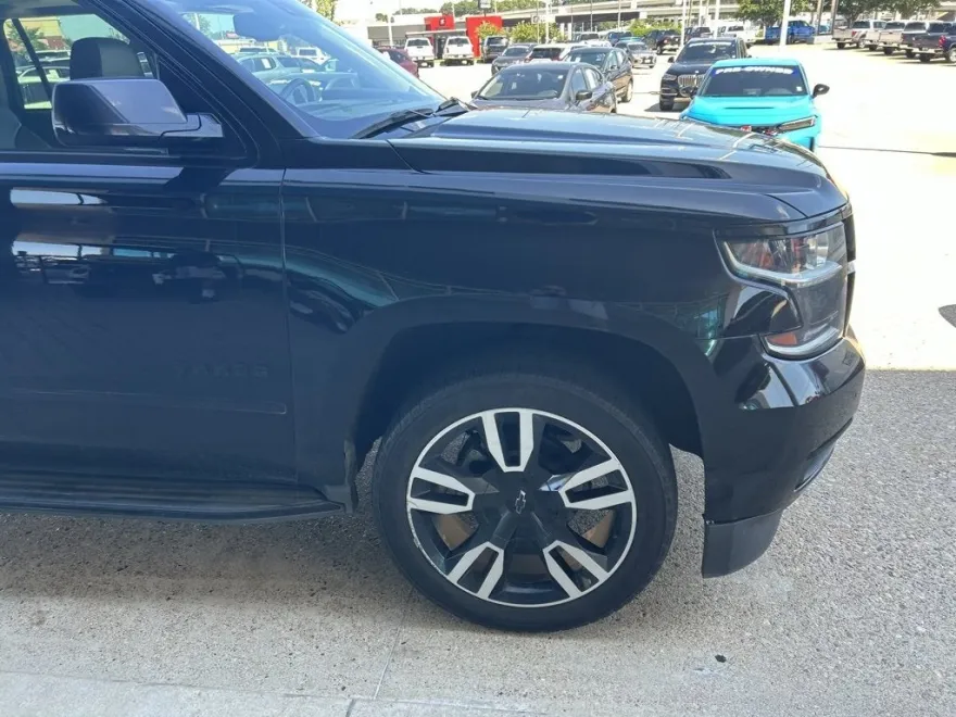 2019 Chevrolet Tahoe Premier photo 1