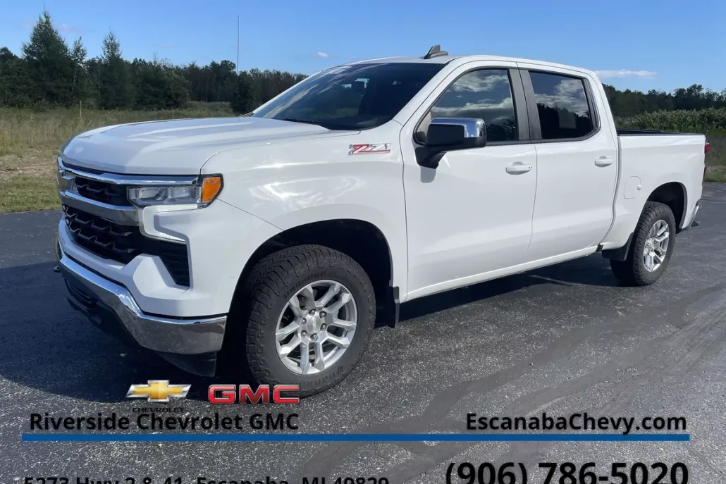 2022 Chevrolet Silverado 1500 LT photo 1