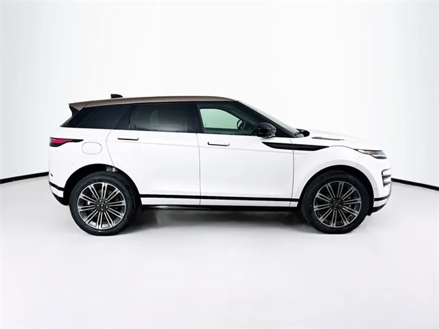 2026 Land Rover Range Rover Evoque Dynamic SE photo 1