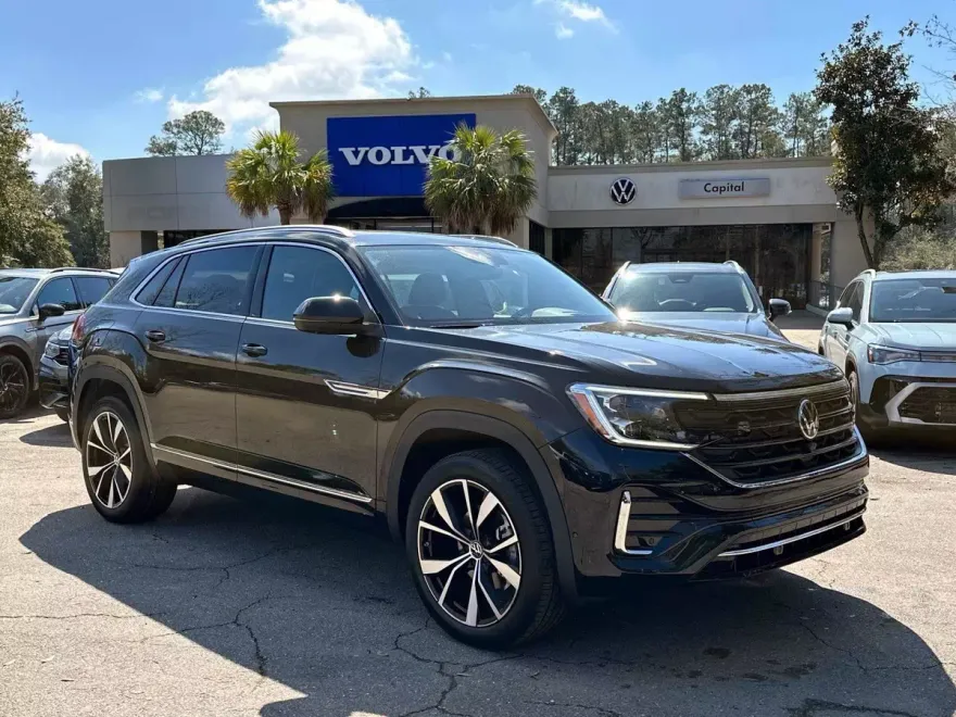 2025 Volkswagen Atlas Cross Sport SEL Premium R-Line photo 1