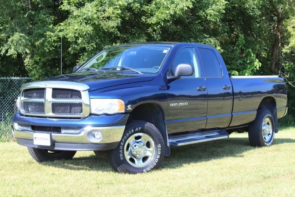 2003 Dodge Ram SLT photo 1