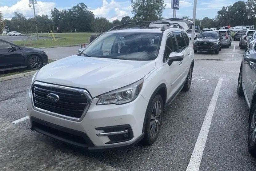 2020 Subaru Ascent Touring photo 1