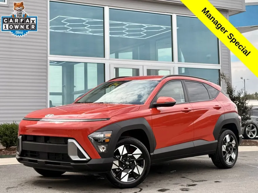 2025 Hyundai Kona SEL photo 1