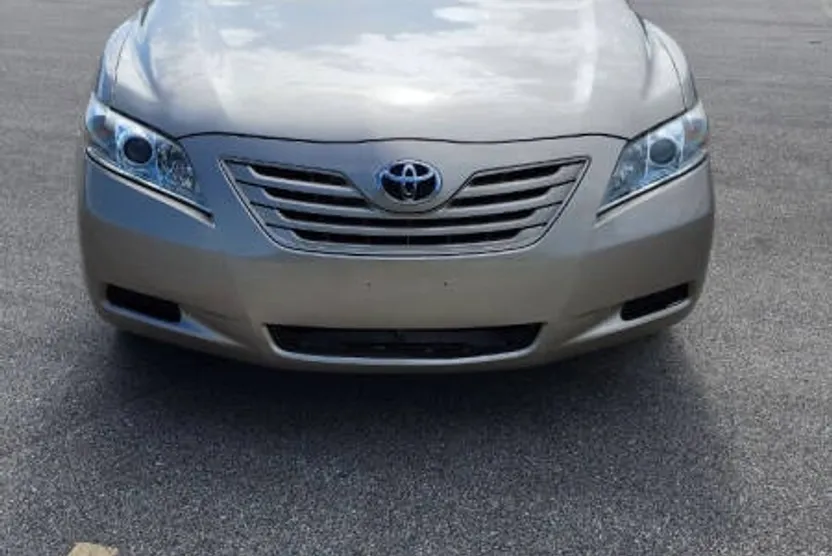 2007 Toyota Camry LE photo 1