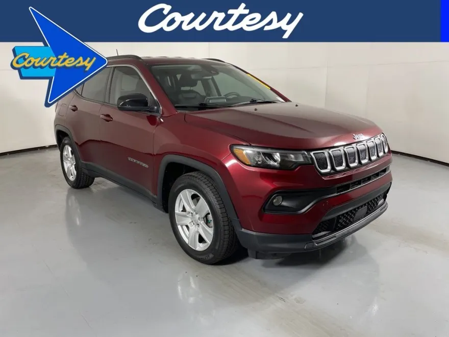 2022 Jeep Compass Latitude photo 1