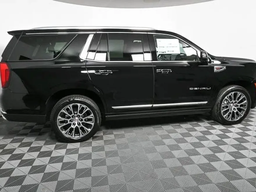 2026 Gmc Yukon Denali photo 1