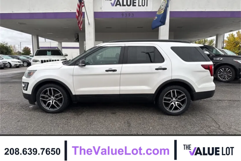 2016 Ford Explorer Sport photo 1