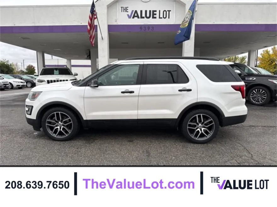 2016 Ford Explorer Sport photo 1