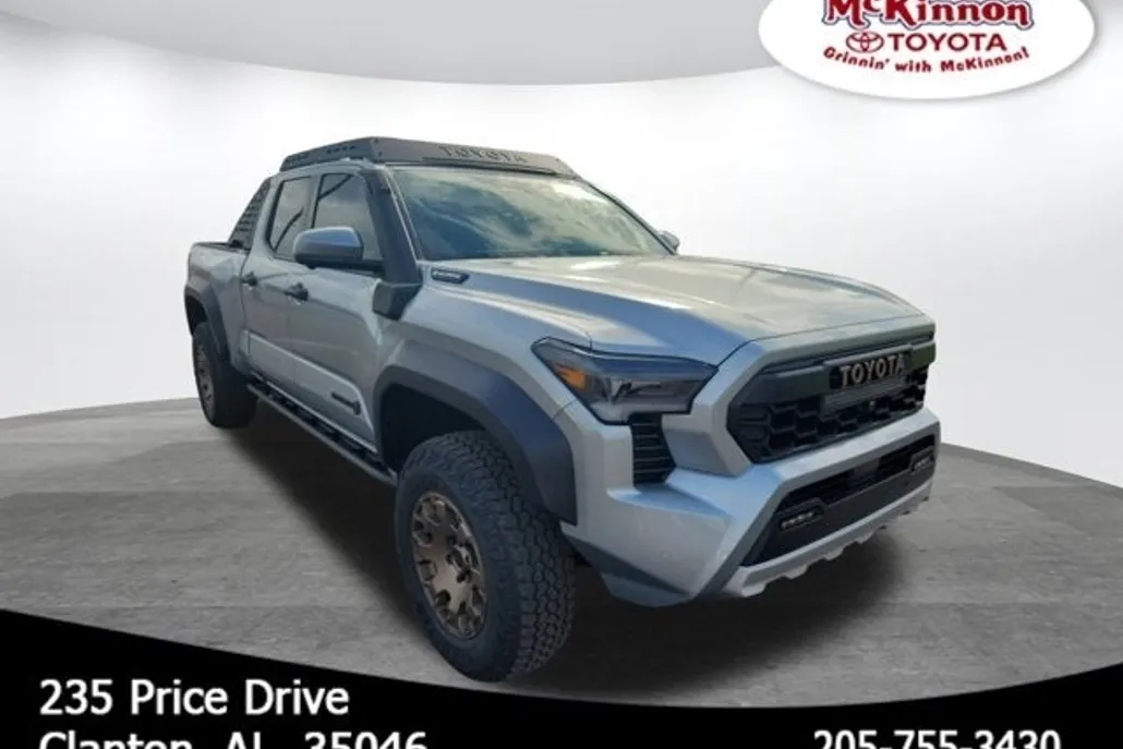 2025 Toyota Tacoma Trailhunter photo 1