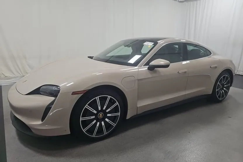 2021 Porsche Taycan 4S photo 1