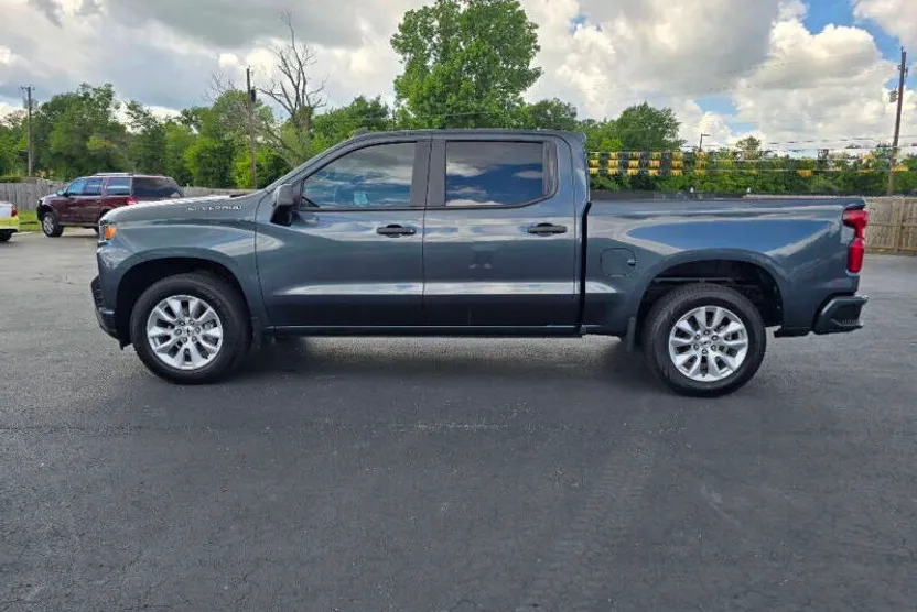 2020 Chevrolet Silverado 1500 Custom photo 1