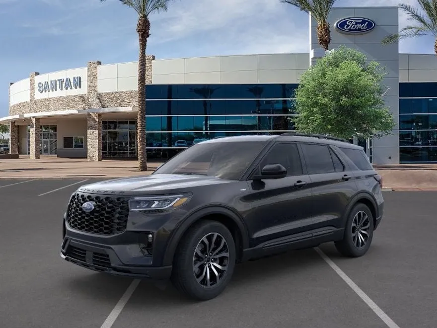2025 Ford Explorer ST-Line photo 1