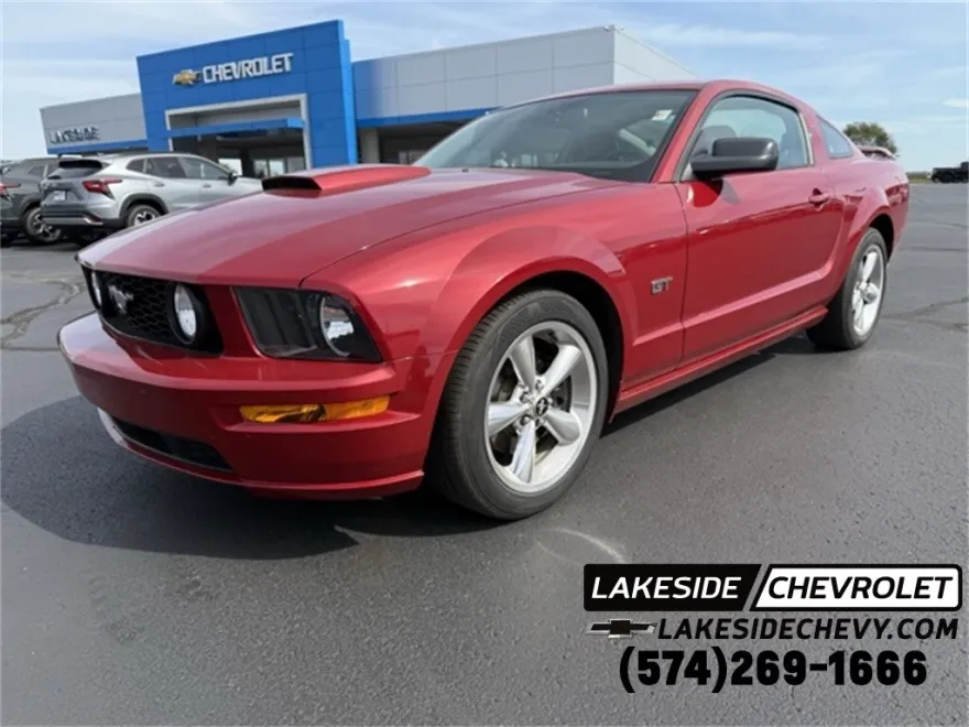 2008 Ford Mustang GT photo 1