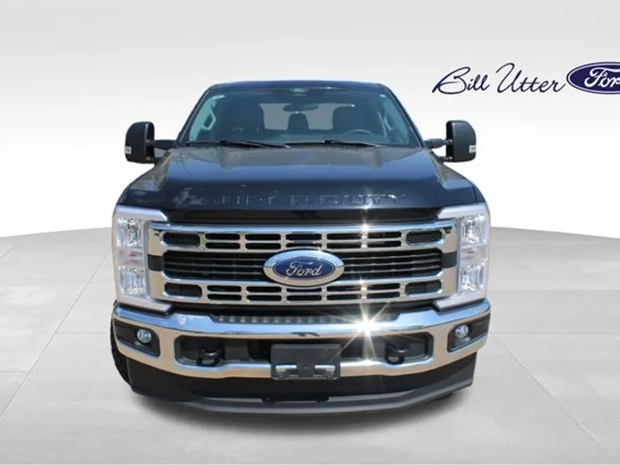 2024 Ford F-250 photo 1