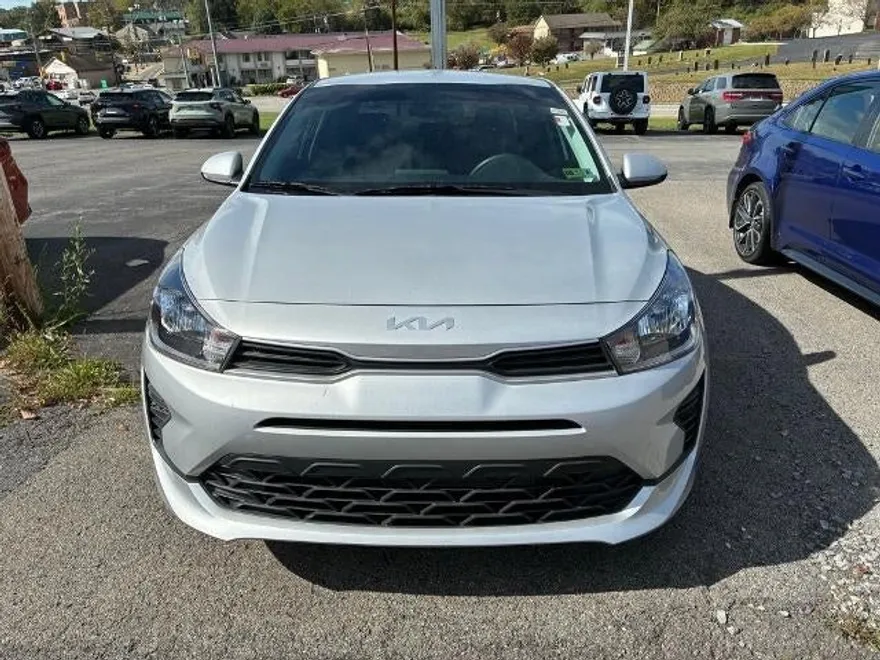 2023 Kia Rio LX photo 1