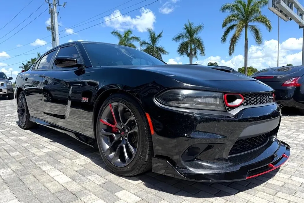 2020 Dodge Charger Scat Pack photo 1