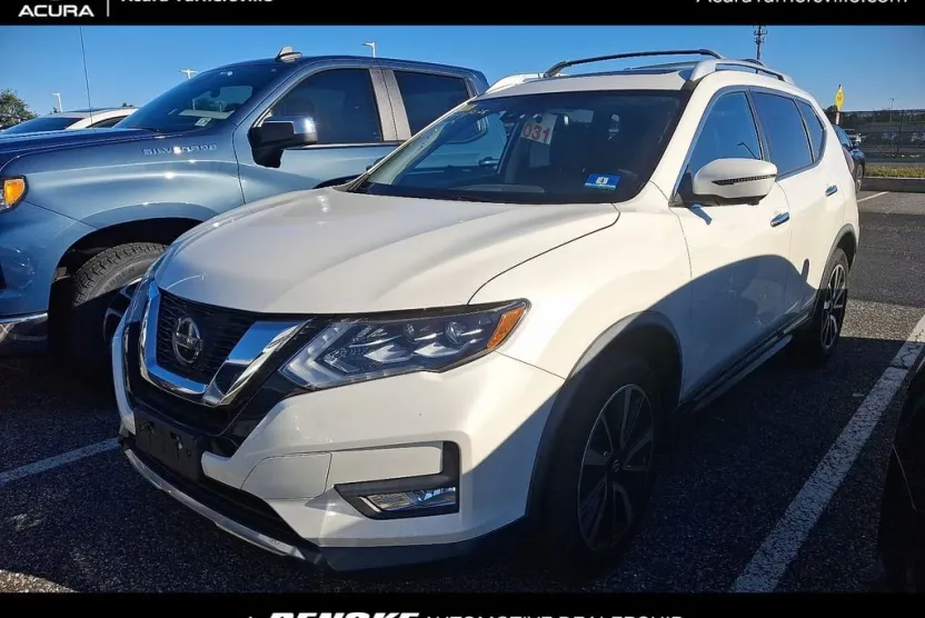 2018 Nissan Rogue SL photo 1