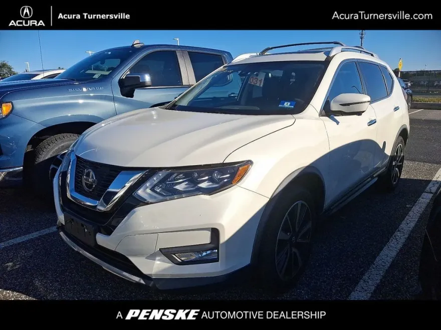 2018 Nissan Rogue SL photo 1