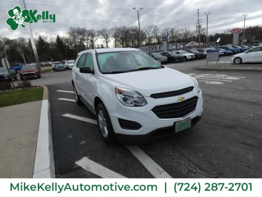 2017 Chevrolet Equinox LS photo 1