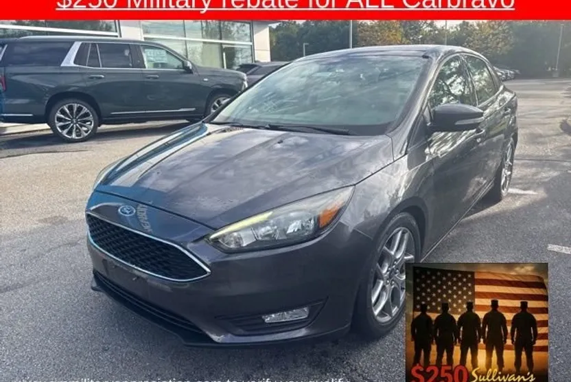 2015 Ford Focus SE photo 1
