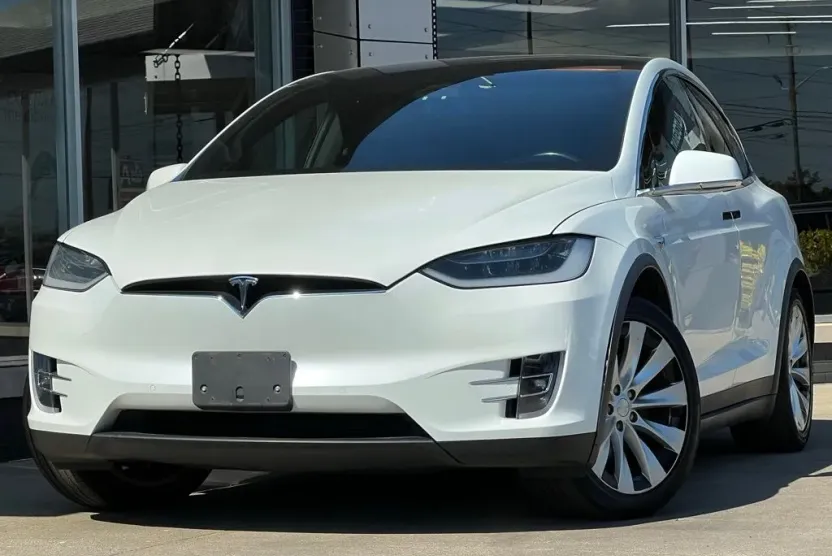 2019 Tesla Model X Long Range photo 1