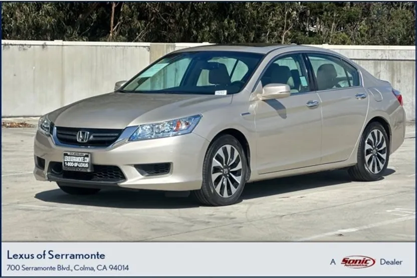 2014 Honda Accord Hybrid Touring photo 1