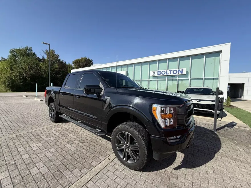 2021 Ford F-150 XLT photo 1