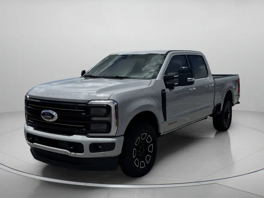 2025 Ford F-250 Platinum photo 1