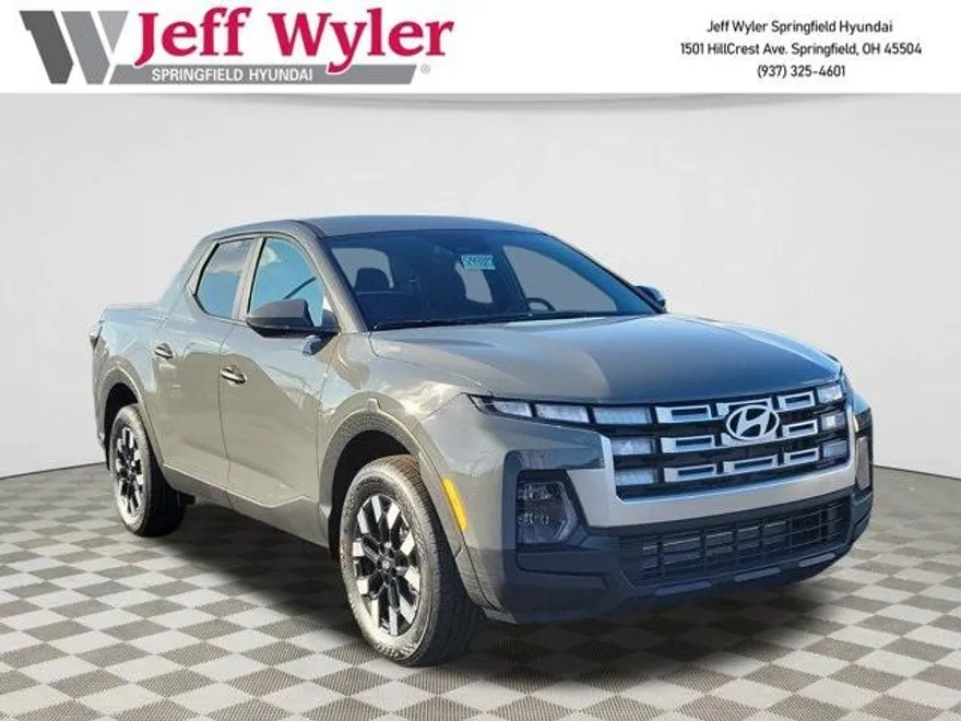 2025 Hyundai Santa Cruz SE photo 1