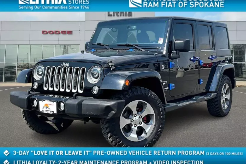 2017 Jeep Wrangler Unlimited Sahara photo 1