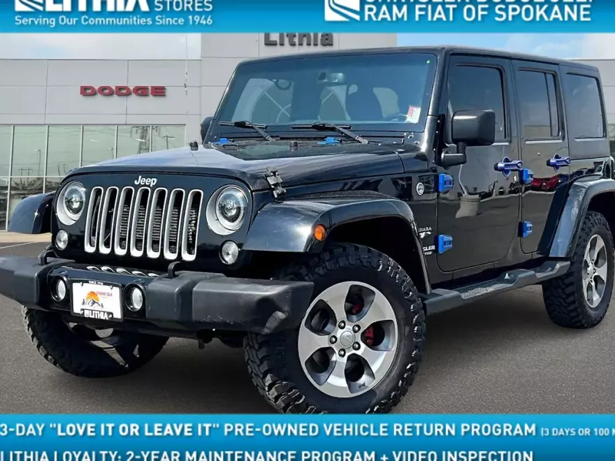 2017 Jeep Wrangler Unlimited Sahara photo 1