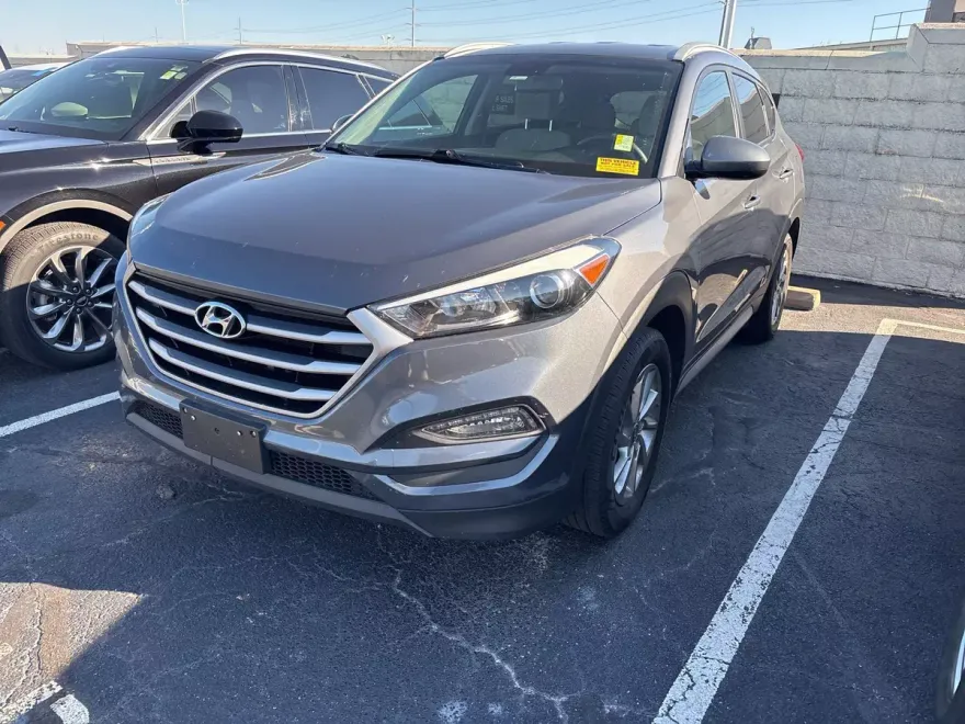 2018 Hyundai Tucson SEL photo 1