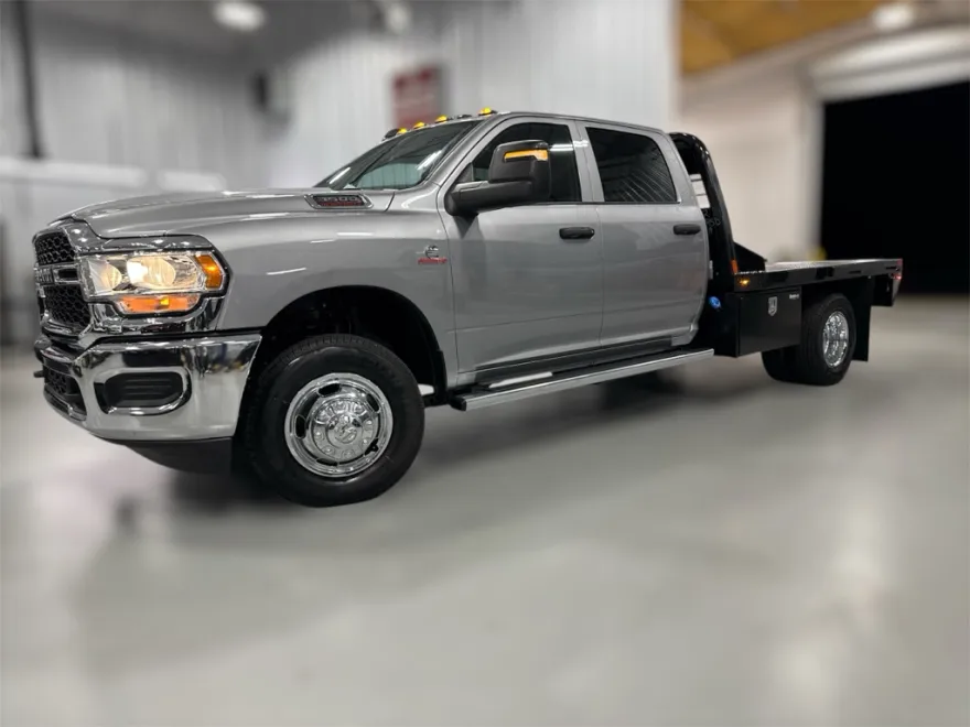 2024 Ram 3500 Tradesman photo 1