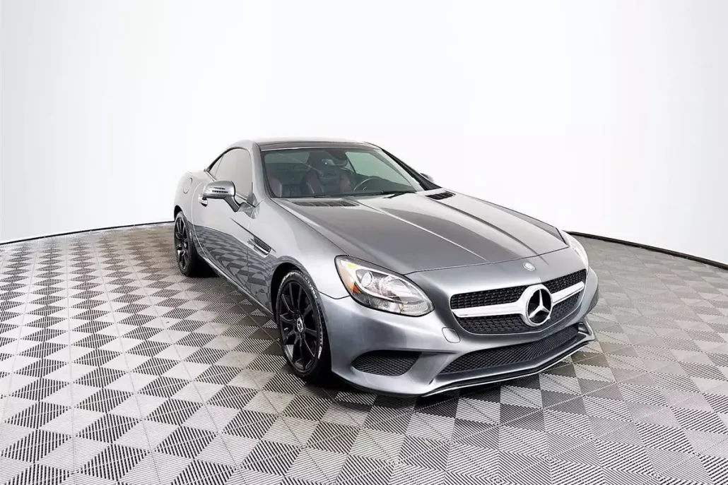 2017 Mercedes Benz SLC 300 photo 1