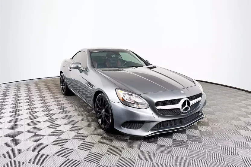 2017 Mercedes Benz SLC 300 photo 1