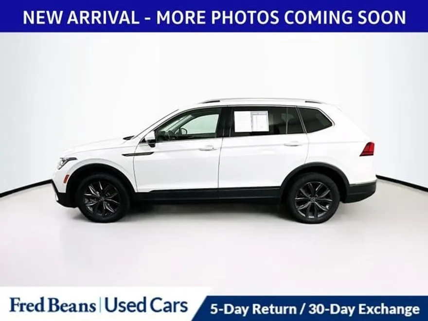 2022 Volkswagen Tiguan SE photo 1